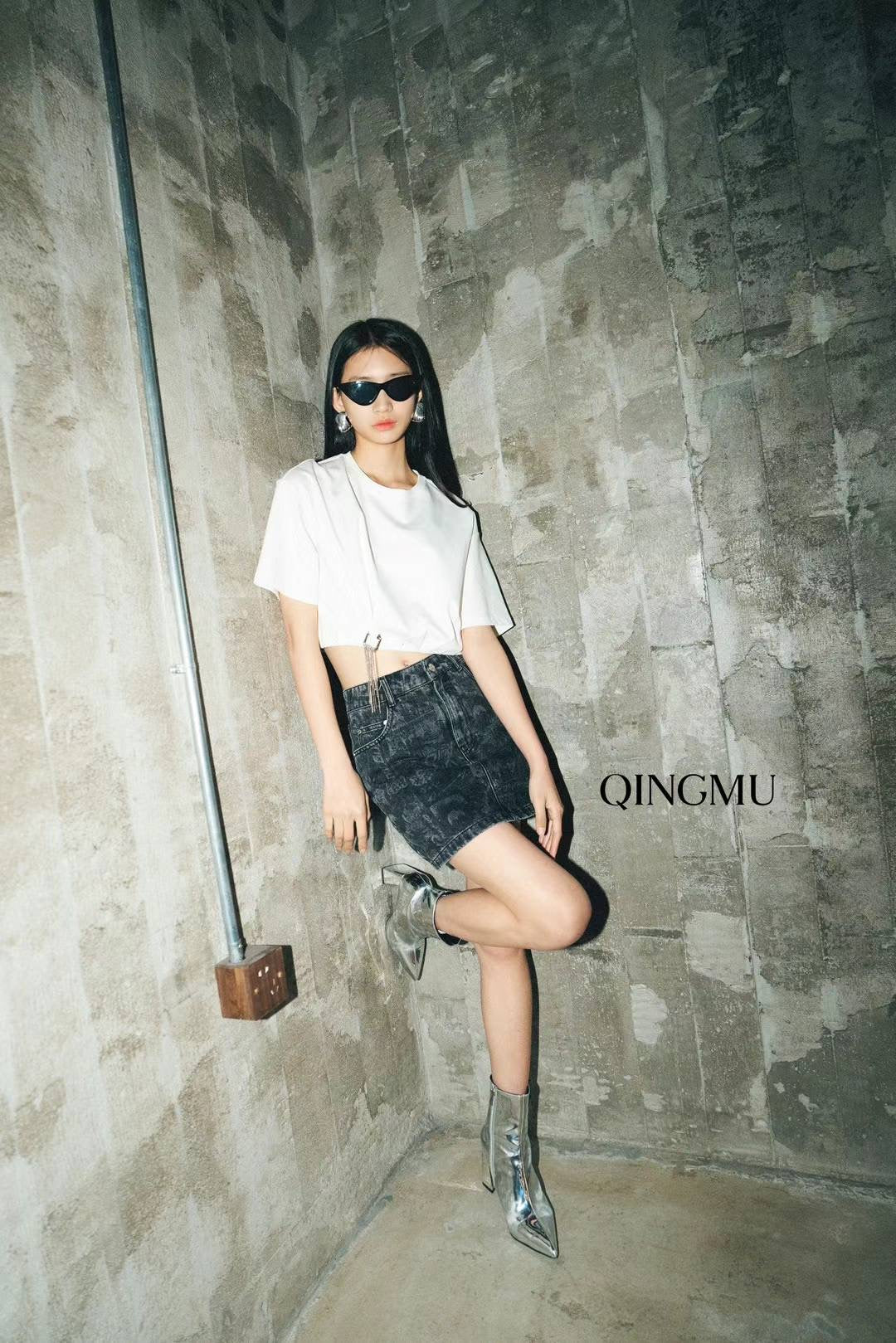 QINGMU白色小衫