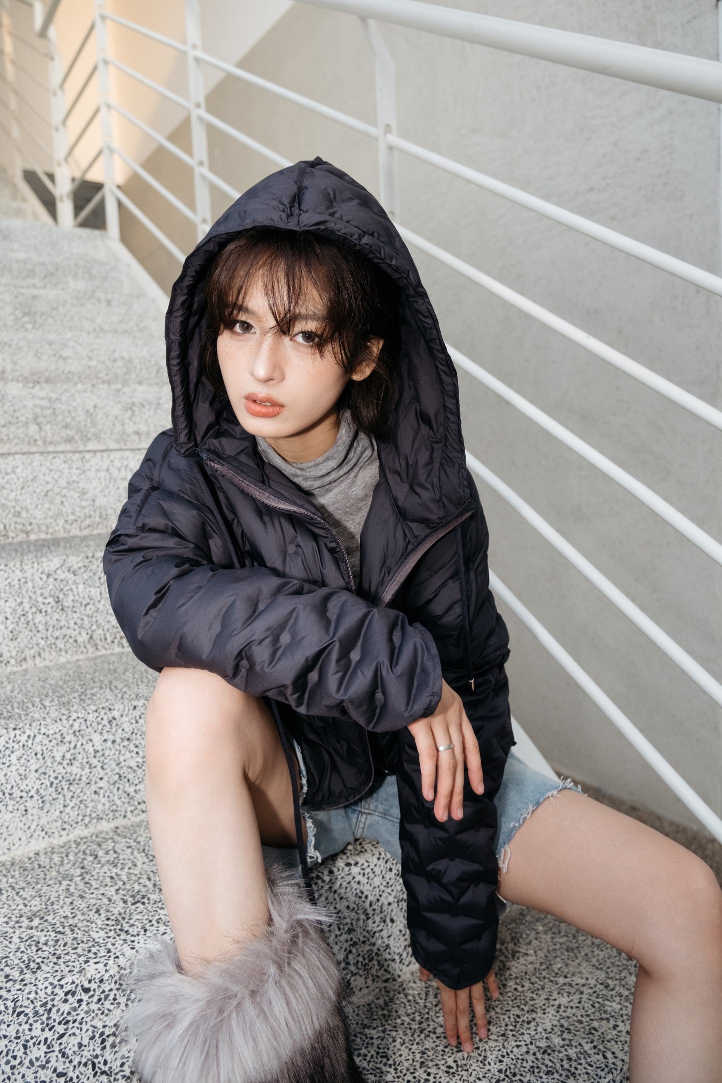 EOEZ深灰色鹅绒服EZY3069