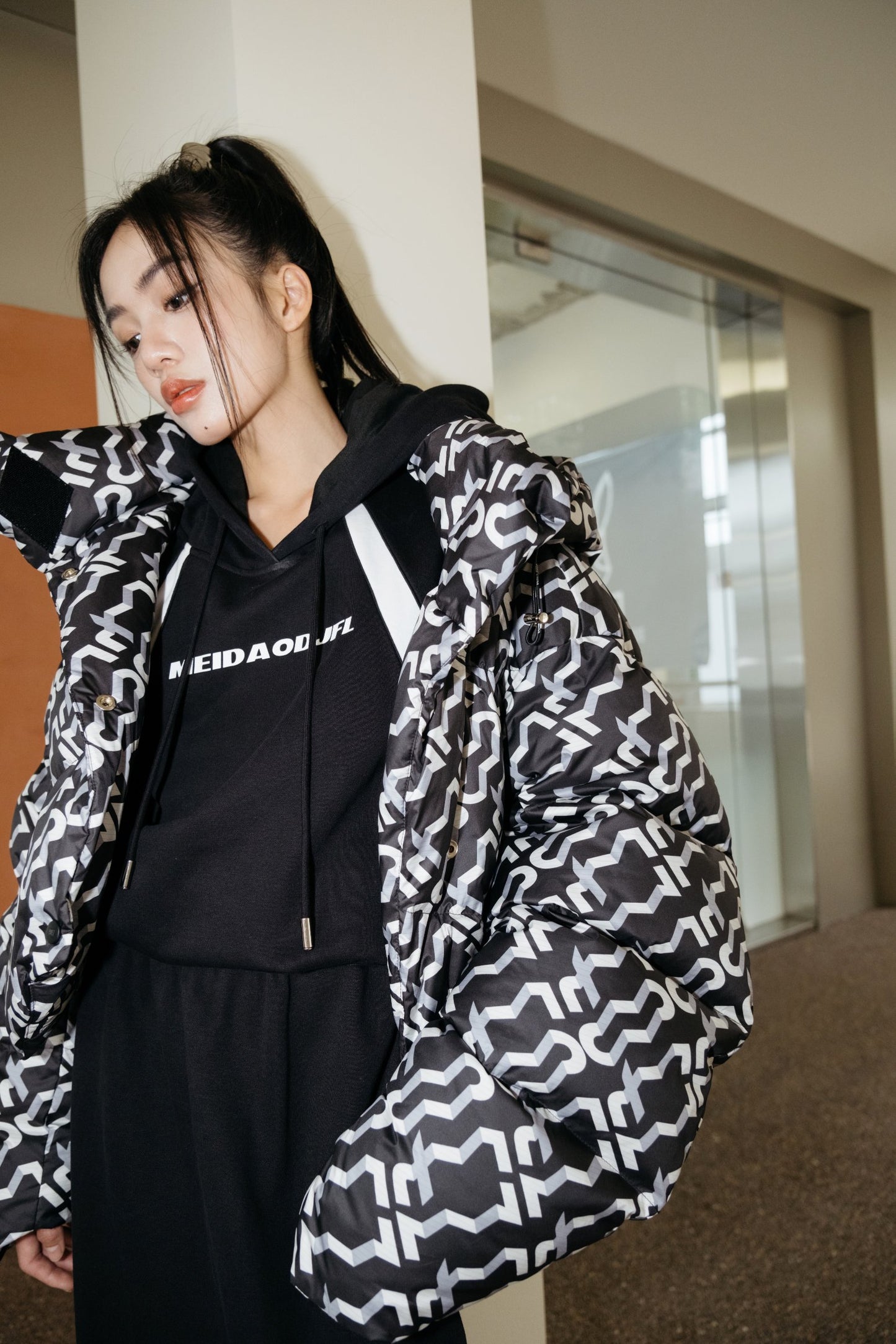 EOEZ 优雅时尚鹅绒服EZY3057