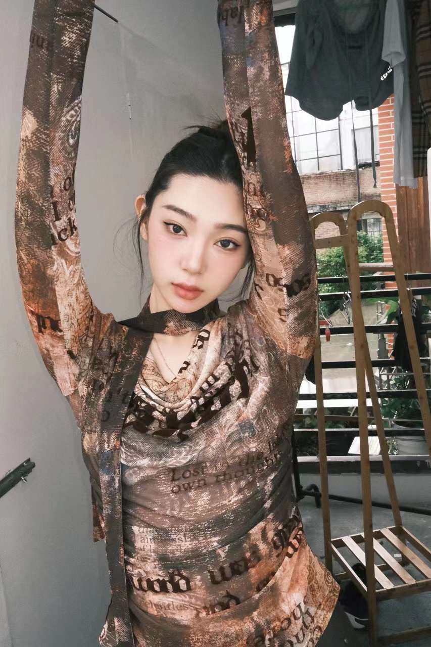 UHOT 挂脖网纱衣