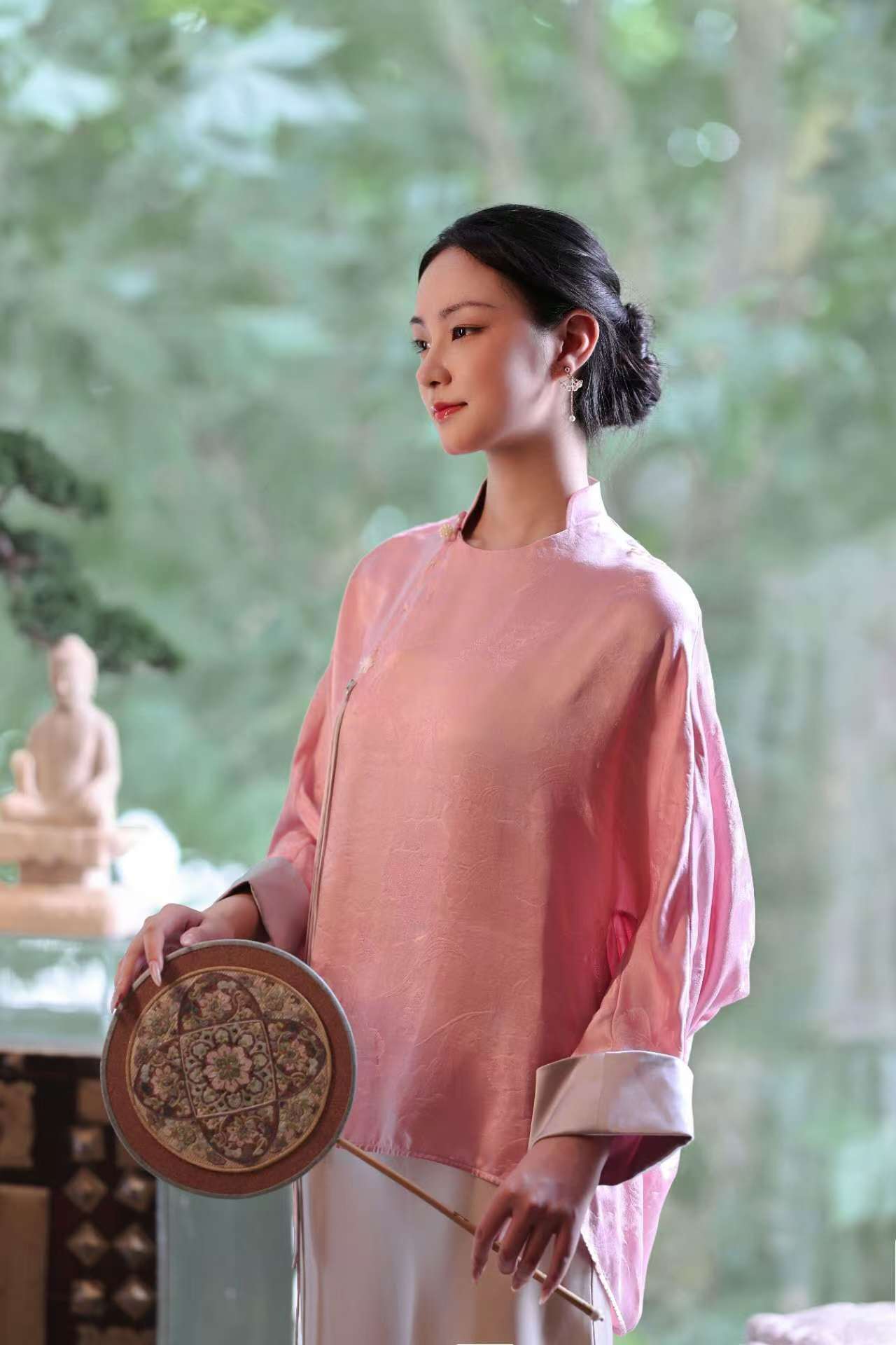 真丝提花撞色手工盘扣流苏上衣L897