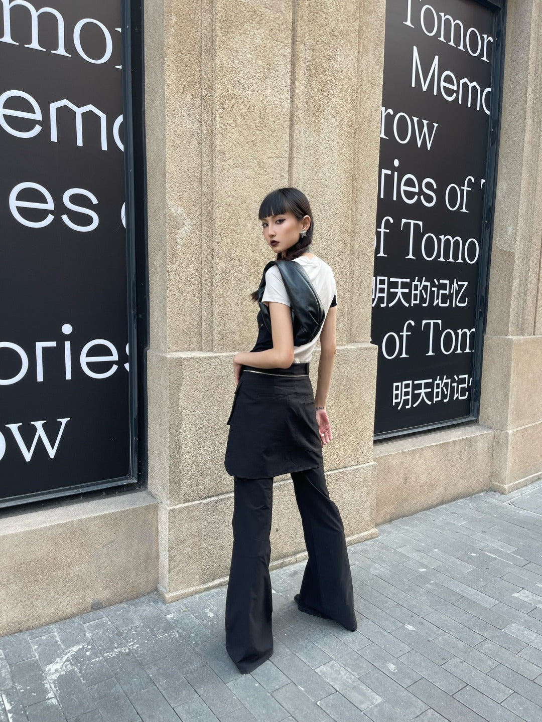 uhot 杏色黑色拼接短袖