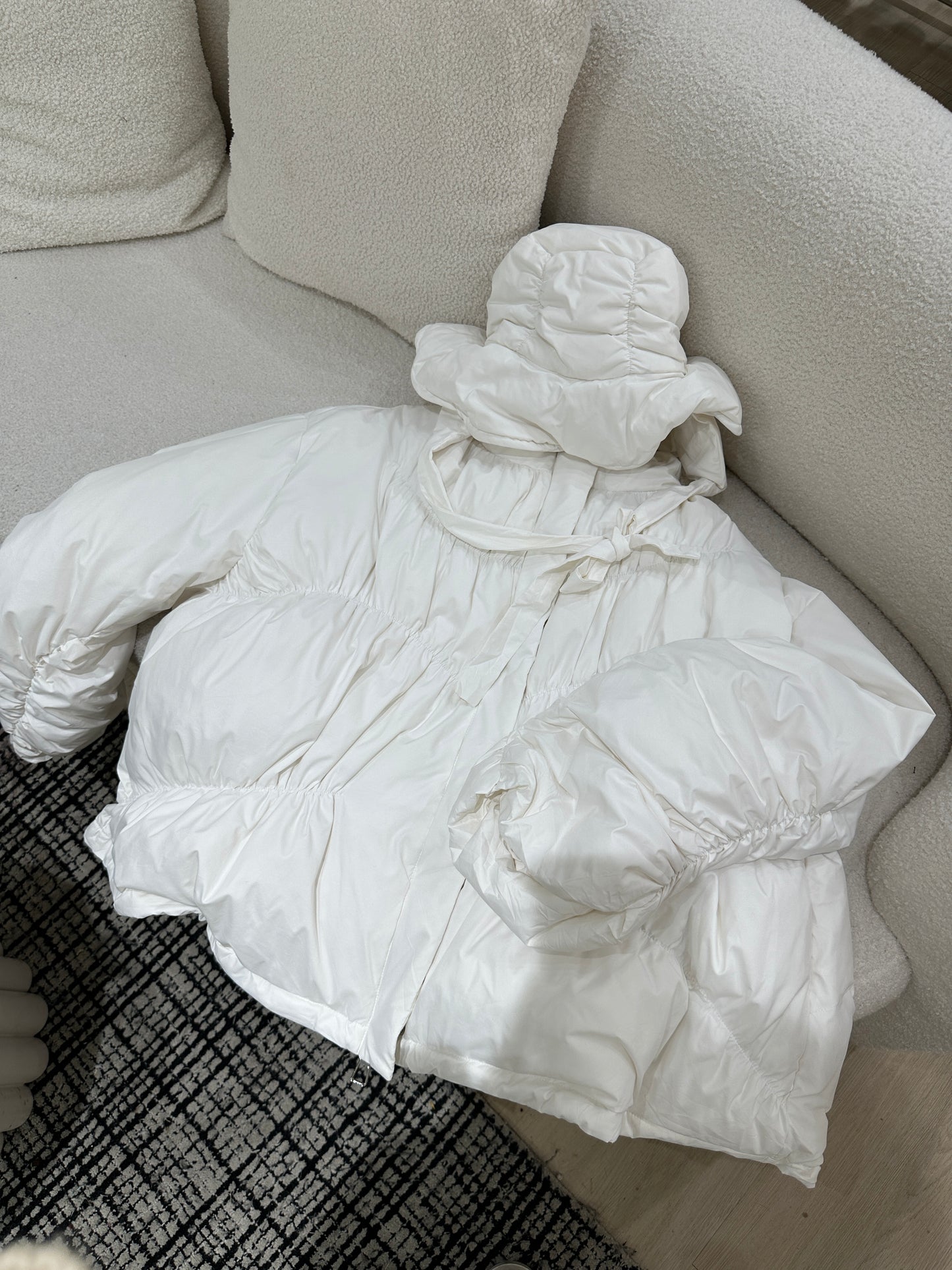 S&G MODE 带帽收褶鹅绒服