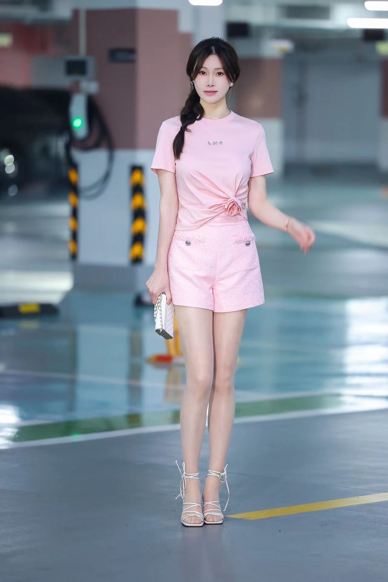 LAMERRY 花朵短T