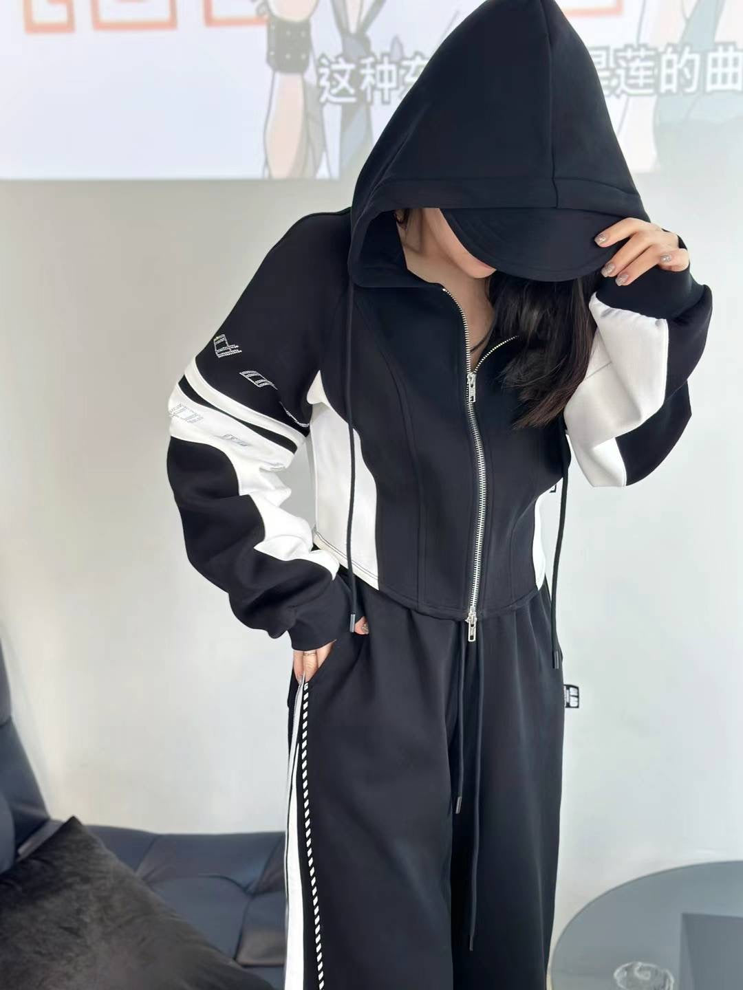 DI.AD 运动连帽上衣