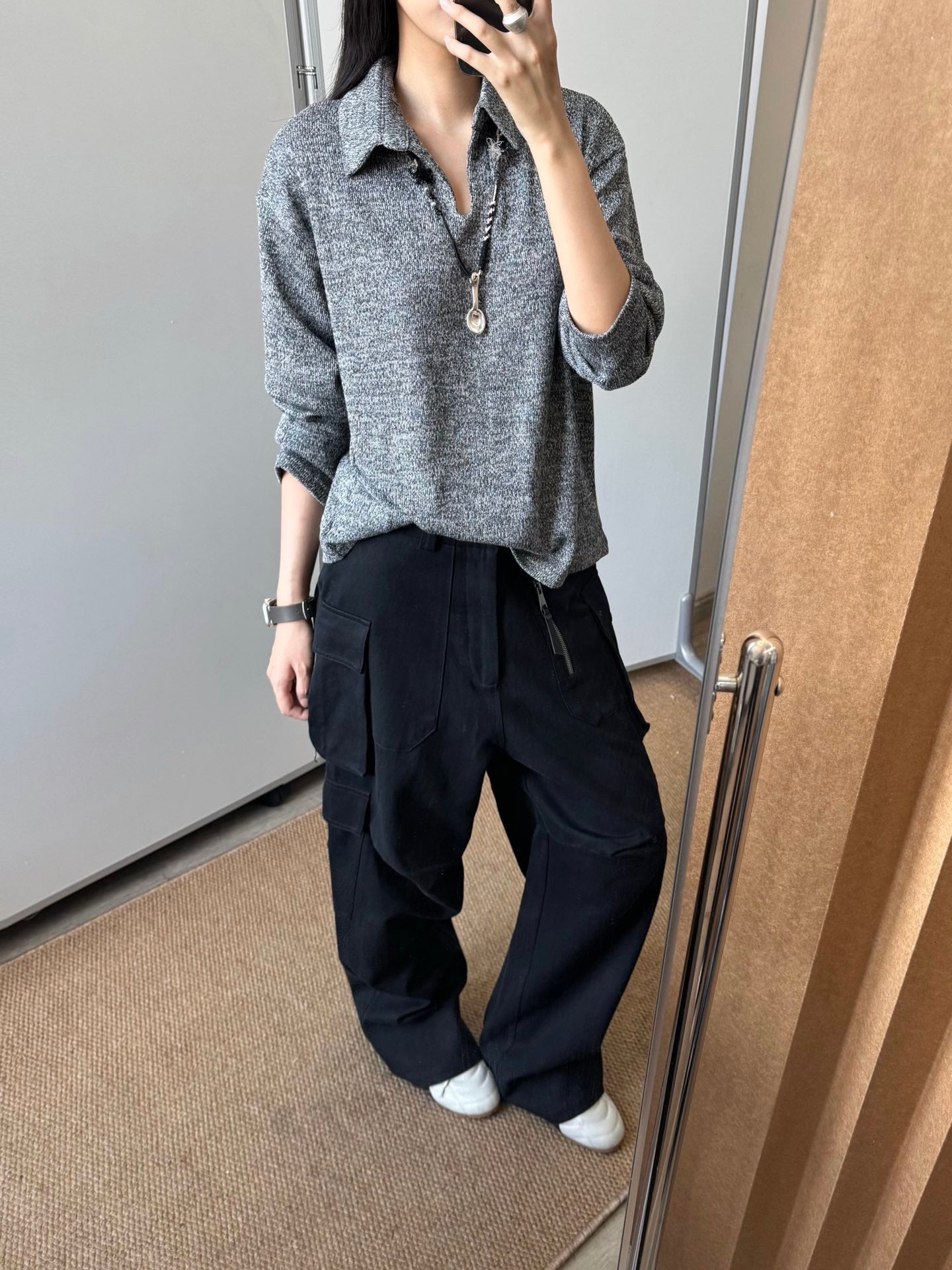 裤腿褶皱工装裤