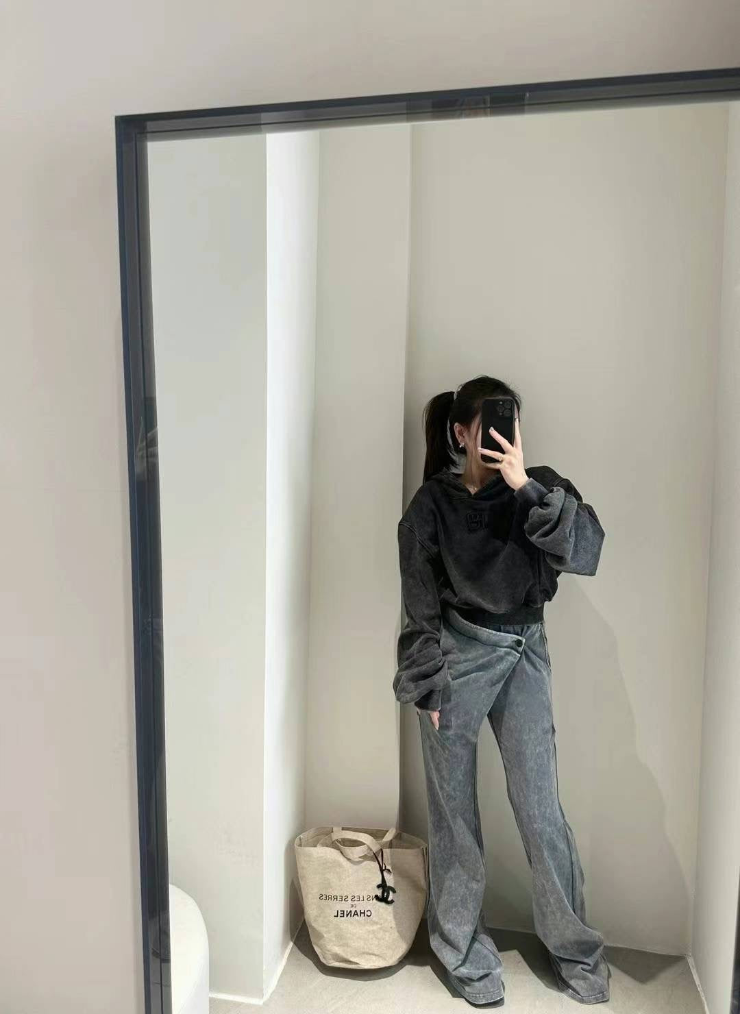 psychobeibi 短款垫肩卫衣