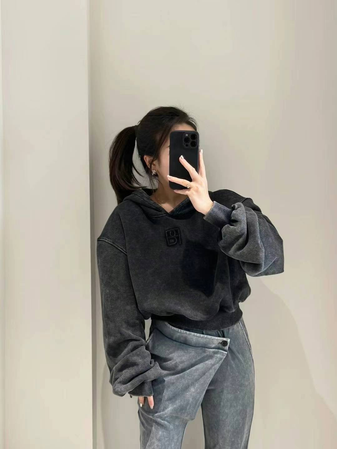 psychobeibi 短款垫肩卫衣