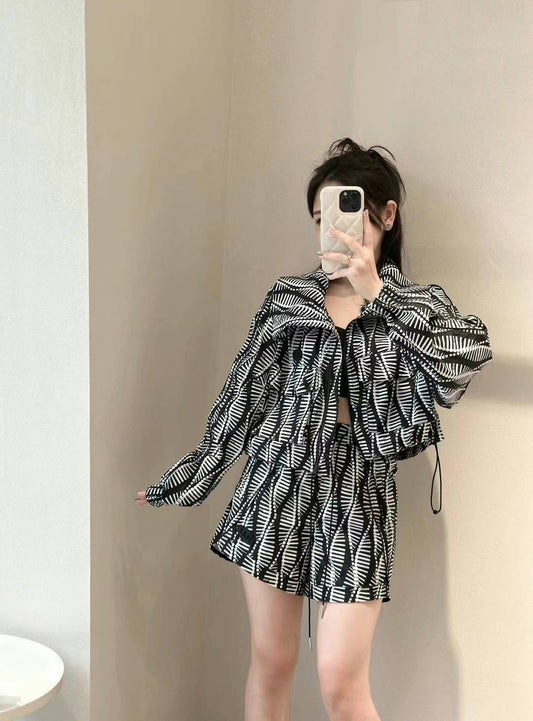 DI.AD 黑白条纹防晒上衣